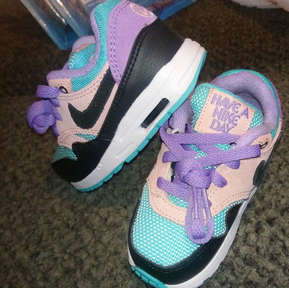 HAVE A NIKE DAY toddler AIR MAX - Picture 2 of 4